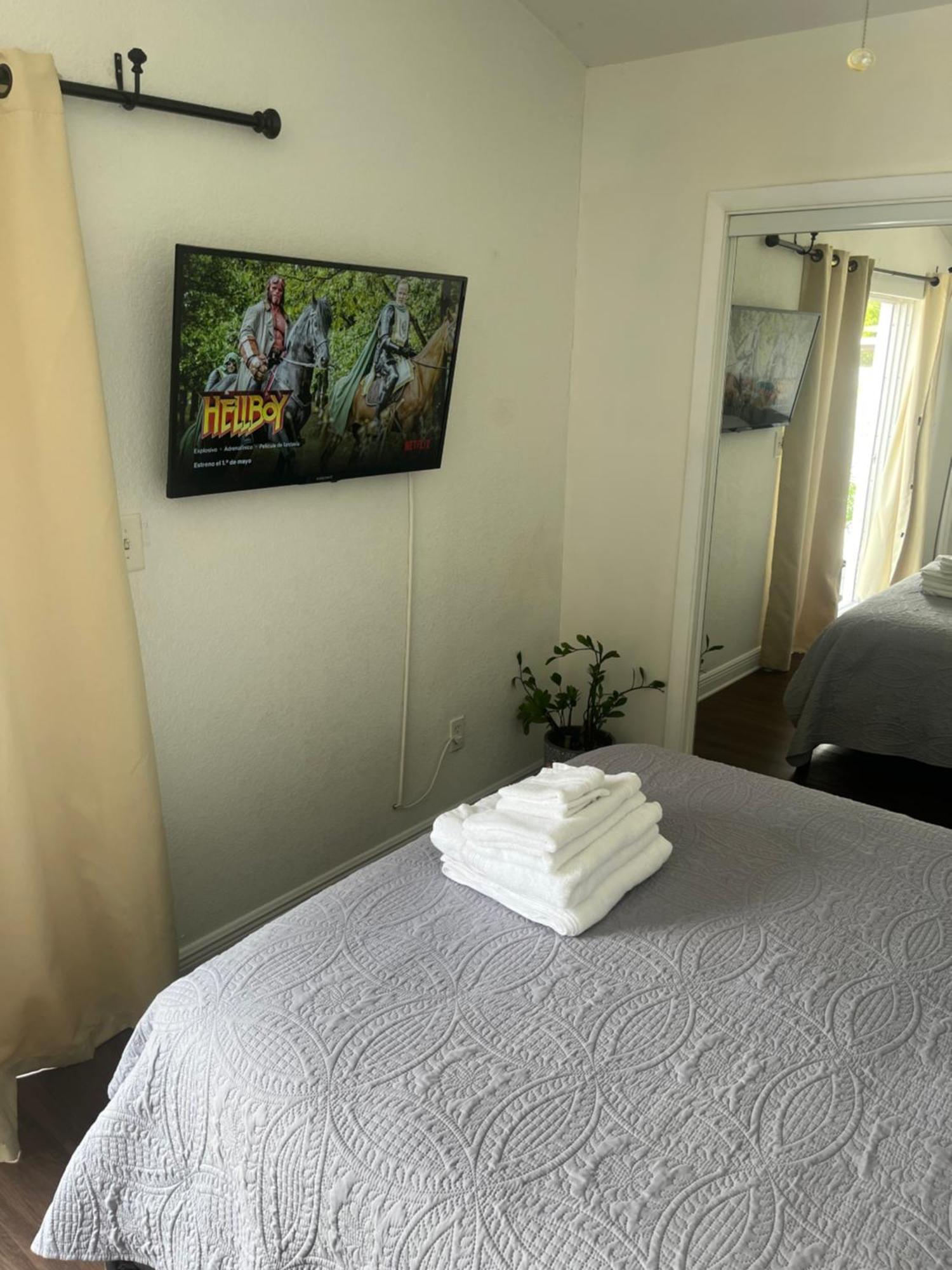 Habitacion Luminosa Y Acogedora. Холивуд Екстериор снимка