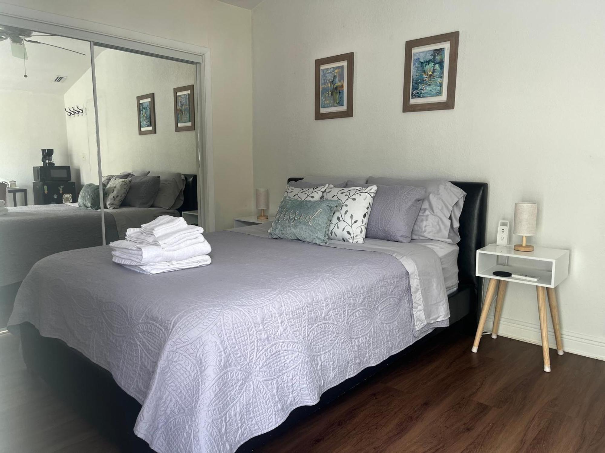 Habitacion Luminosa Y Acogedora. Холивуд Екстериор снимка